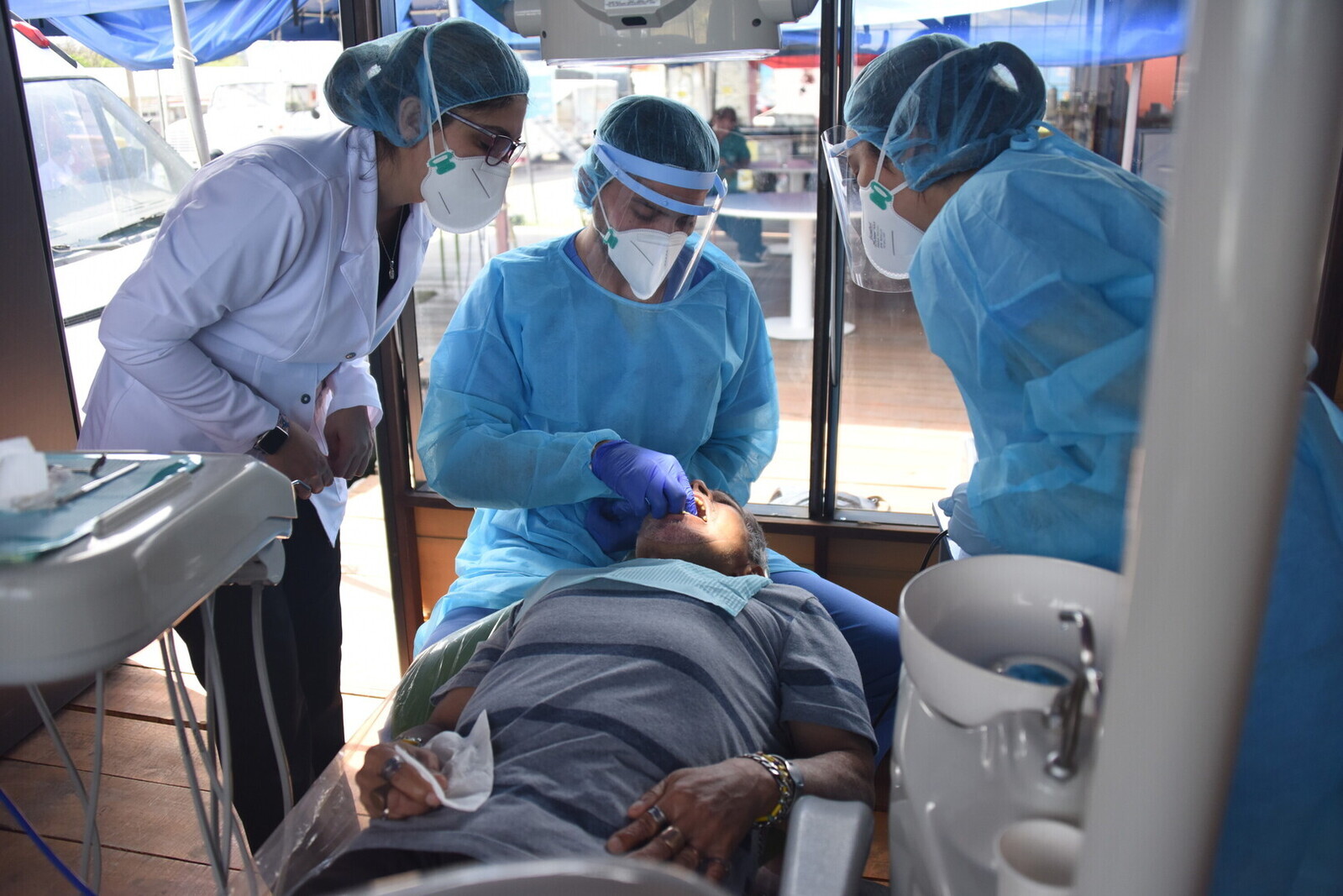 Un análisis de la UCR indica que cerca de 125 personas adultas mayores de Los Guido llevan entre uno hasta diez años sin recibir atención dental